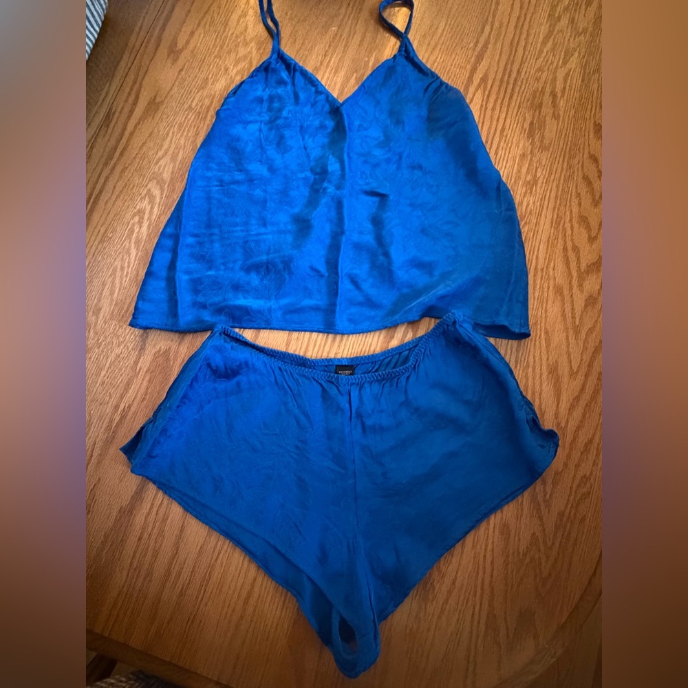 Victoria’s Secret Blue Satin Camisole and Shorts Set size small